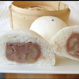 ซาลาเปาไส้เผือกลูกบัว