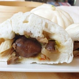 ซาลาเปาไส้ผักเกาลัด