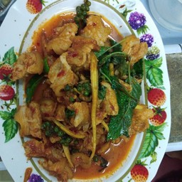 หมูป่าผัดเผ็ด