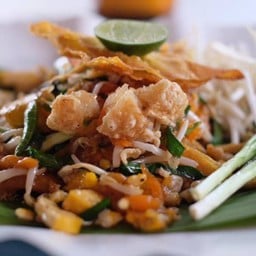 ผัดเอ๋ยผัดไทย Pad Oey Padthai