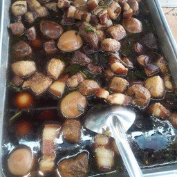 พะโล้หมู