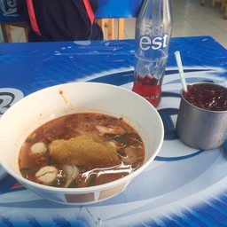 ก๋วยเตี๋ยวเย็นตาโฟสามรส