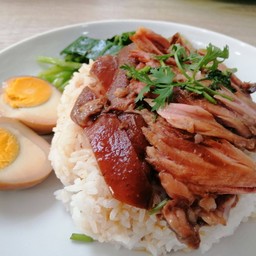 ข้าวขาหมู+ไข่