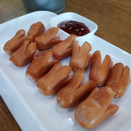 ไส้กรอกบีลัคกี้