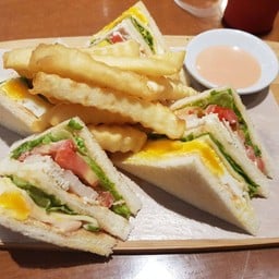 Cafe De Yangon Air Port