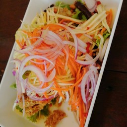 น้ำยำรสชาติดีแต่เหมาะสำหรับคนที่ไม่ชอบความกรอบแข็งก็แนะนำ