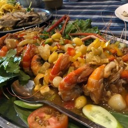 กุ้งซุ้มไผ่