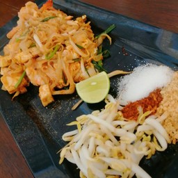 อร่อยครับเส้นนุ่มกินแบบหัวจุ่มไม่เงยเลย