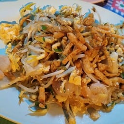 ผัดไทกุ้งสดหน้ากองบิน ตรงข้ามindex