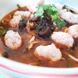 ก๋วยเตี๋ยวเจ๊แหม่มโคตรหมู เพชรบุรี