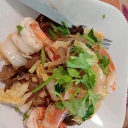 ผัดวุ้นเส้นจับฉ่ายกุ้ง