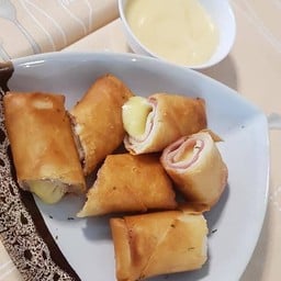 ปอเปี๊ยะแฮมห่อชีส