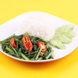 ผัดผักบุ้ง (ไม่ใส่เนื้อสัตว์)