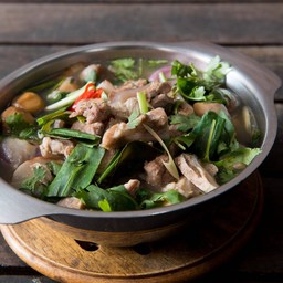 ต้มโคล้งกระดูกหมูอ่อน