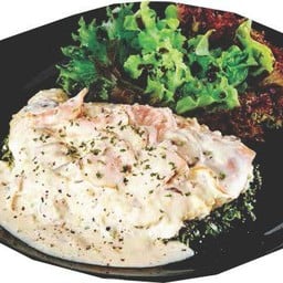 อกไก่ตุ๋นนมสด