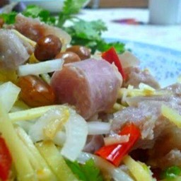 ยำแหนมสด