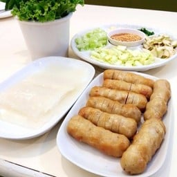 แหนมเนืองชุดใหญ่ 8 ไม้