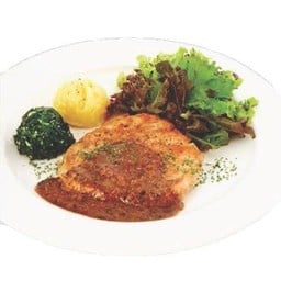 สเต็กหมูสันใน เปปเปอร์ซอส