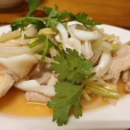 แอ๊ดหัวปลาหม้อไฟ