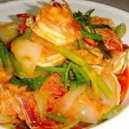 กุ้งผัดพริกเผาไข่เค็ม