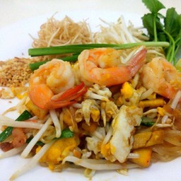 ผัดไทยกุ้งสด