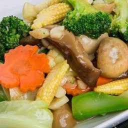 ผัดผักรวมมิตร