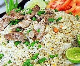 ข้าวผัดหมู (ใหญ่)