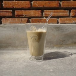 ICED HOUJICHA LATTE