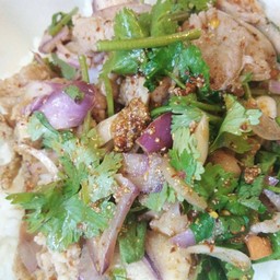 น้ำตกหมู
