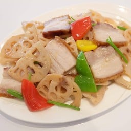 ผัดรากบัวสไตล์ฮ่องกง