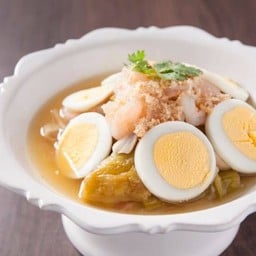 ยำมะเขือยาวกุ้งสด