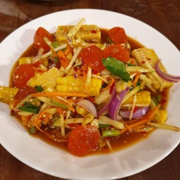 ยำไข่แดงเค็ม