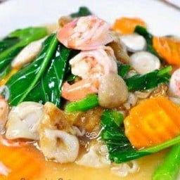 ราดหน้ากุ้ง