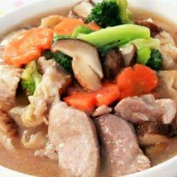 ราดหน้าหมู