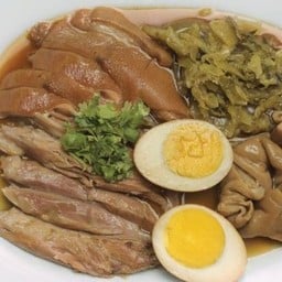 ขาหมูตรอกไก่บางรัก สาขา ทาวน์อินทาวน์ Tree Square