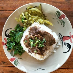 ข้าวหน้าหมูตุ๋น