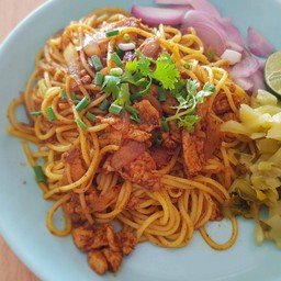 อร่อยเข้มข้นมาก คือแบบได้รสชาติข้าวซอย ถึงเครื่องเครามากๆ