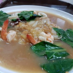 ราดหน้าทะเล