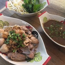 ก๋วยเตี๋ยวเรือ เฮียคม