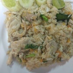 ข้าวผัดหมู FRIED RICE WITH PORK