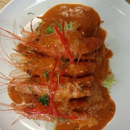 ฉู่ฉี่กุ้ง Deep fried shrimp with coconut sauce