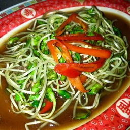 ต้นอ่อนทานตะวันผัดน้ำมันหอย