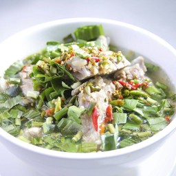 กระดูกเล้งต้มแซ่บ