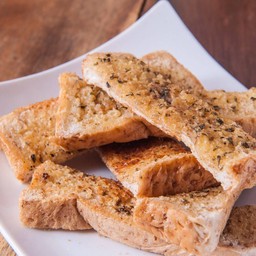 ขนมปังกระเทียม