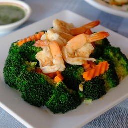 บล็อคโคลี่ผัดกุ้ง