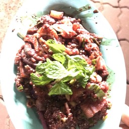 ก้อยเนื้อขม