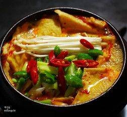 54. Spicy fishcake & seafood soup
