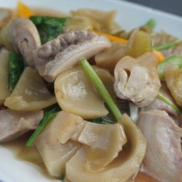 ไส้ตันผัดเกี้ยมฉ่าย