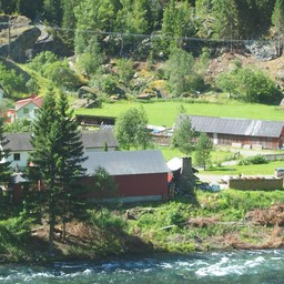 วิวระหว่างทางรถไฟ