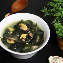 53. Seaweed Soup with Mussel